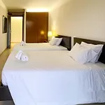 Apartment Herdade Dos Salgados,t3 8c-1b, Lagoas *